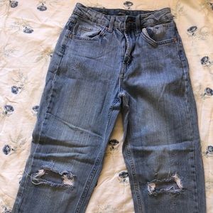 Wild Fable Womens ripped high rise mom jeans size 2